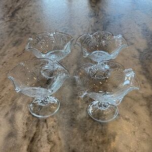 💖 HOST PICK!!! Southern Living At Home Clear Glass Dessert Dishes set of 4